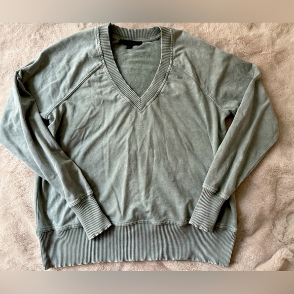 2/$20 ✨Jane and Delancey Washed Out V Neck Sweatshirt Teal Size S - Picture 5 of 6
